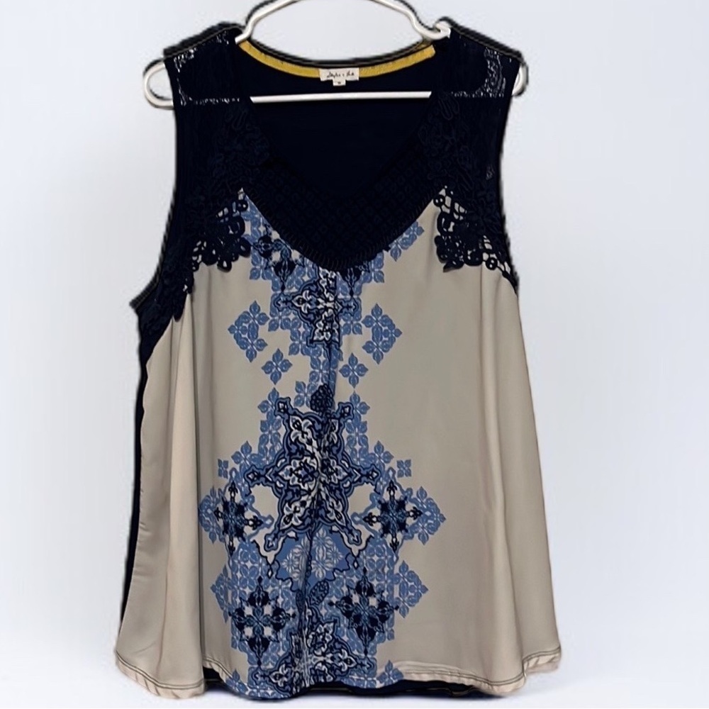 Skylar & Jade sleeveless top, blue pattern. Sz 2x